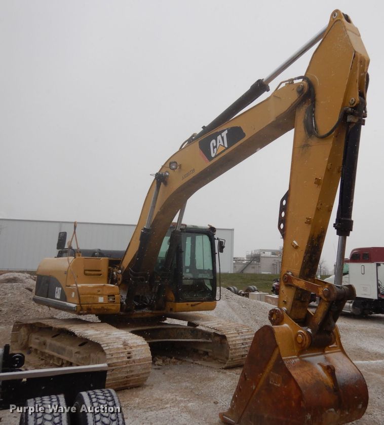image for item JI9273 2008 Caterpillar 324D  excavator