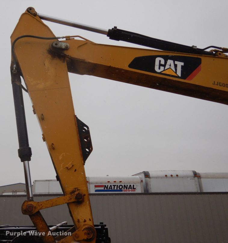 image for item JI9273 2008 Caterpillar 324D  excavator