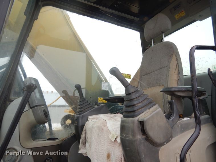 image for item JI9273 2008 Caterpillar 324D  excavator