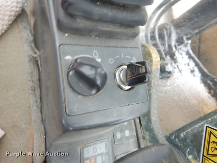 image for item JI9273 2008 Caterpillar 324D  excavator