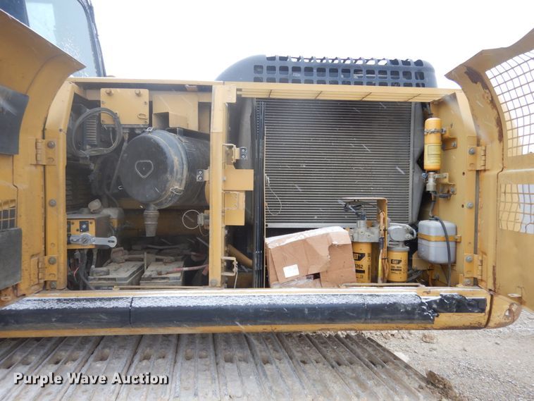 image for item JI9273 2008 Caterpillar 324D  excavator
