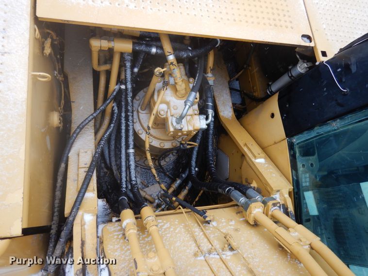 image for item JI9273 2008 Caterpillar 324D  excavator