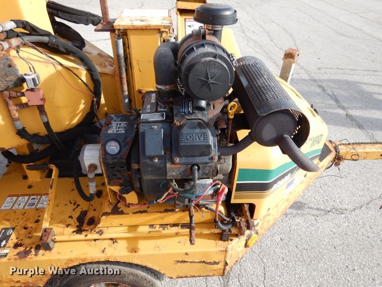 image for item JI9287 2005 Vermeer BC600XL  wood chipper