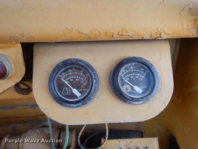 image for item JI9298 1988 Caterpillar 953  track loader