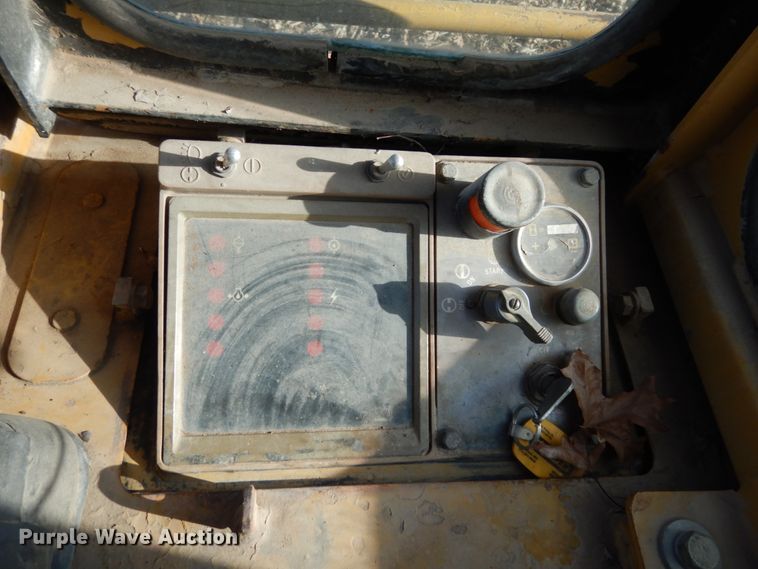 image for item JI9298 1988 Caterpillar 953  track loader