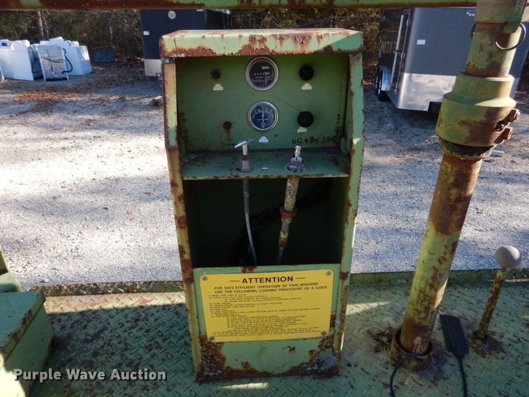 image for item JI9300 Bowie  hydroseeder