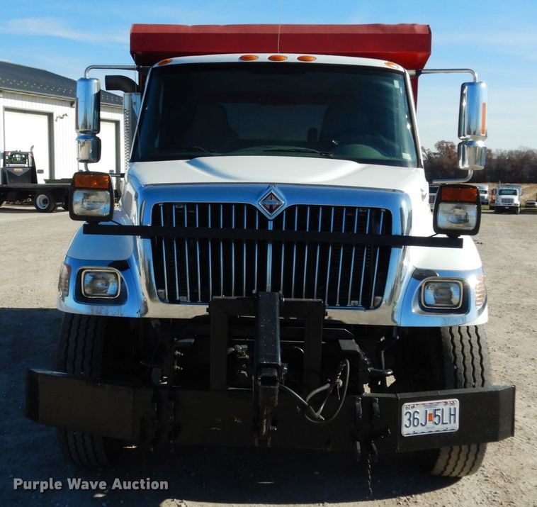 image for item JI9318 2006 International 7400  dump truck