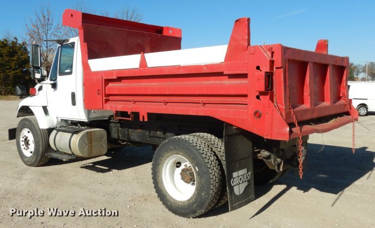 image for item JI9318 2006 International 7400  dump truck