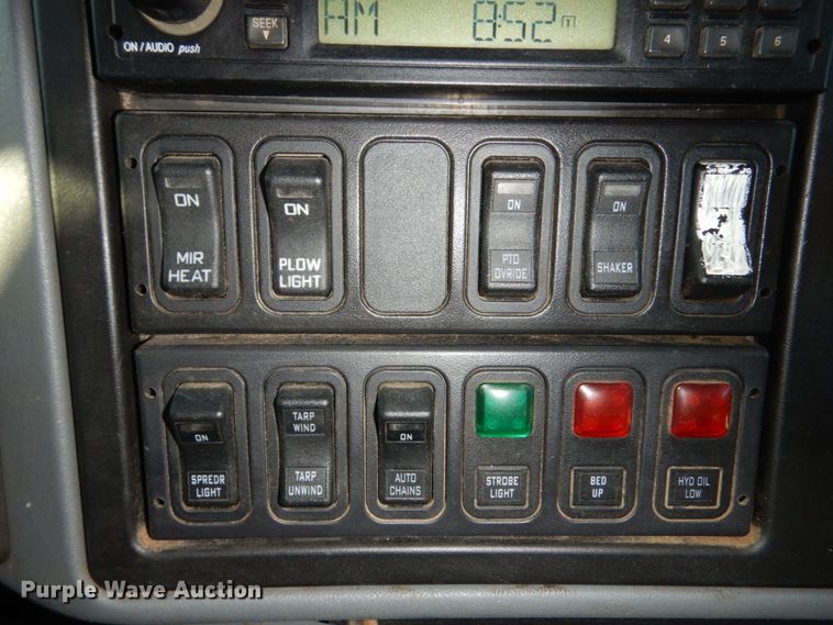 image for item JI9318 2006 International 7400  dump truck