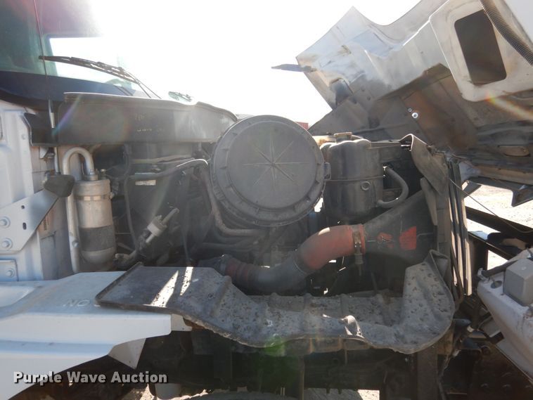 image for item JI9318 2006 International 7400  dump truck