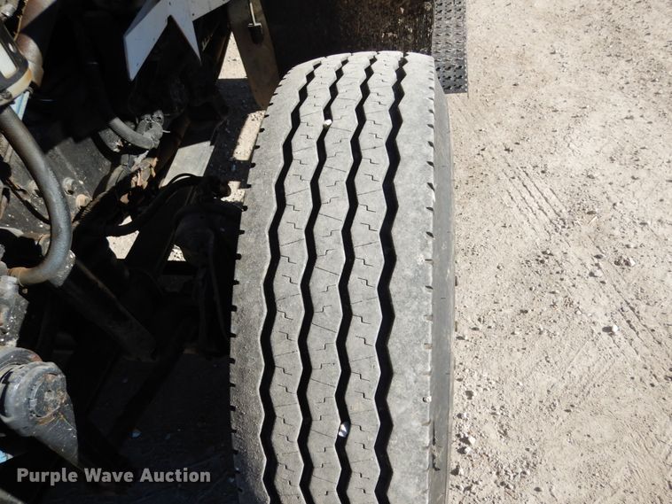 image for item JI9318 2006 International 7400  dump truck