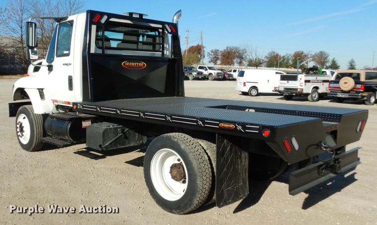 image for item JI9319 2008 International 7400  flatbed truck