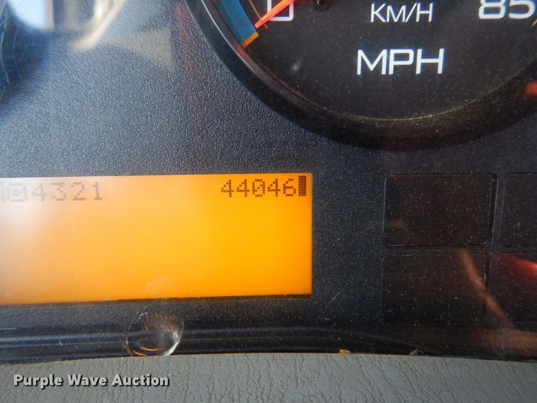 image for item JI9319 2008 International 7400  flatbed truck