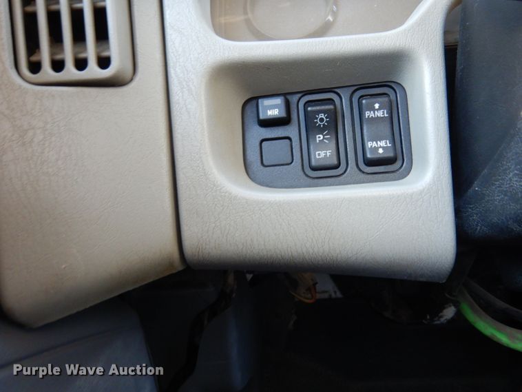 image for item JI9319 2008 International 7400  flatbed truck