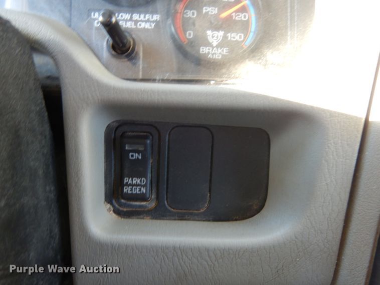 image for item JI9319 2008 International 7400  flatbed truck