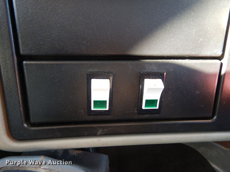 image for item JI9319 2008 International 7400  flatbed truck