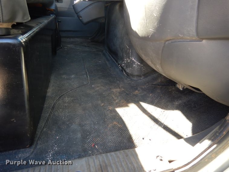 image for item JI9319 2008 International 7400  flatbed truck