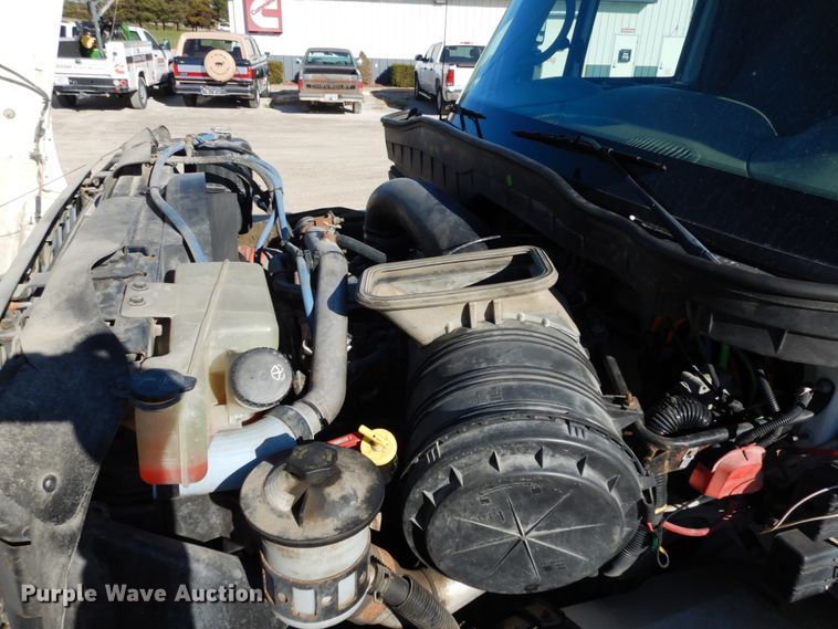 image for item JI9319 2008 International 7400  flatbed truck