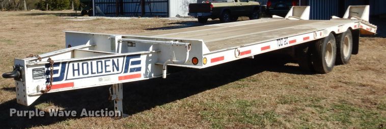 image for item JJ9896 2001 Holden TDO20  equipment trailer