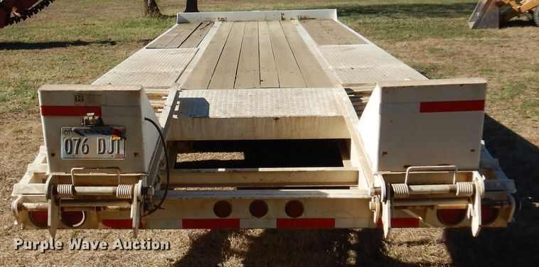 image for item JJ9896 2001 Holden TDO20  equipment trailer