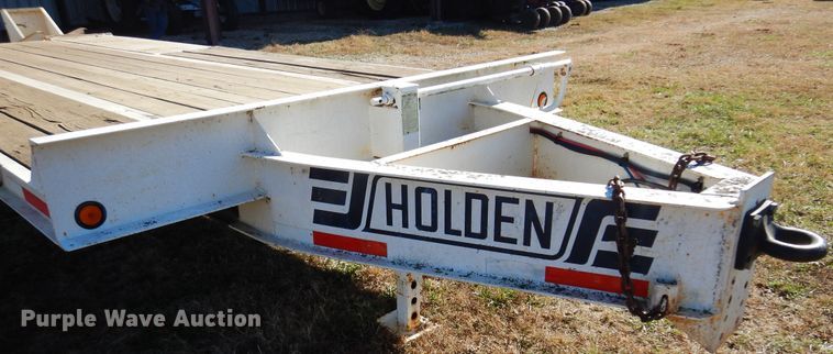 image for item JJ9896 2001 Holden TDO20  equipment trailer