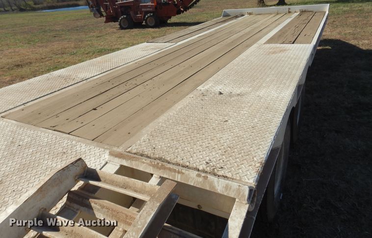 image for item JJ9896 2001 Holden TDO20  equipment trailer