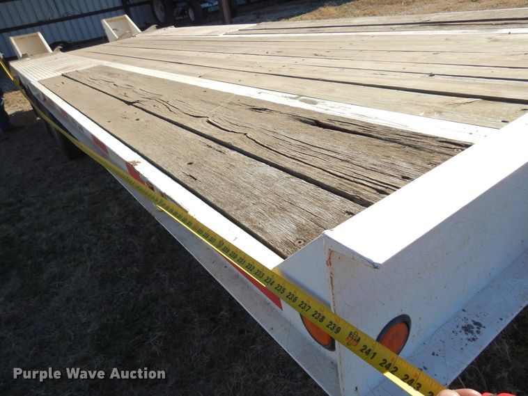 image for item JJ9896 2001 Holden TDO20  equipment trailer