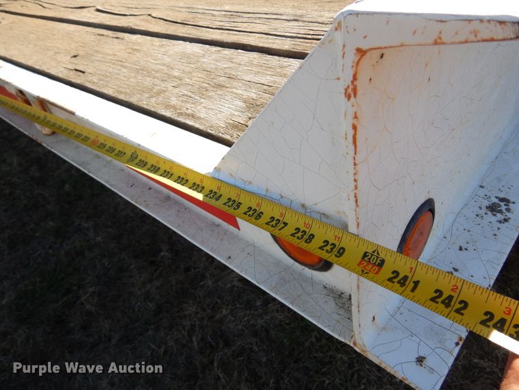 image for item JJ9896 2001 Holden TDO20  equipment trailer