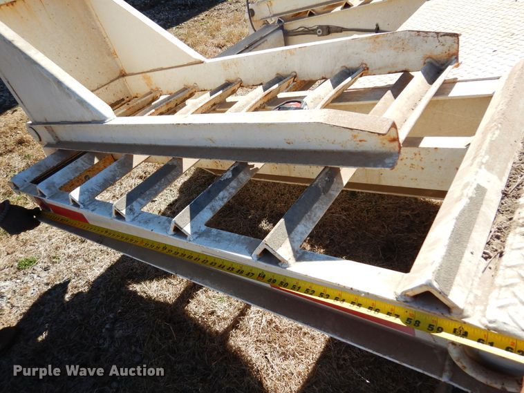 image for item JJ9896 2001 Holden TDO20  equipment trailer