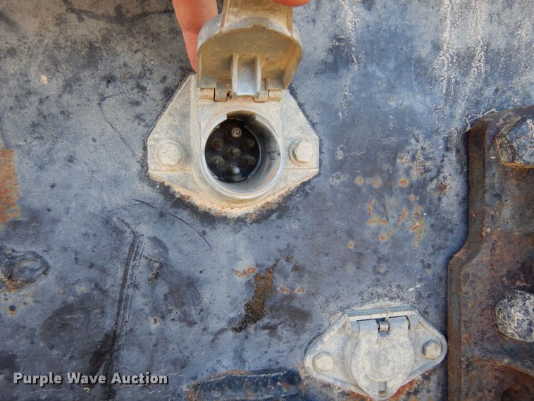 image for item JJ9898 1994 Ford LA9000  dump truck