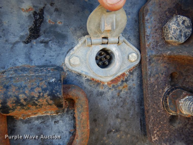 image for item JJ9898 1994 Ford LA9000  dump truck