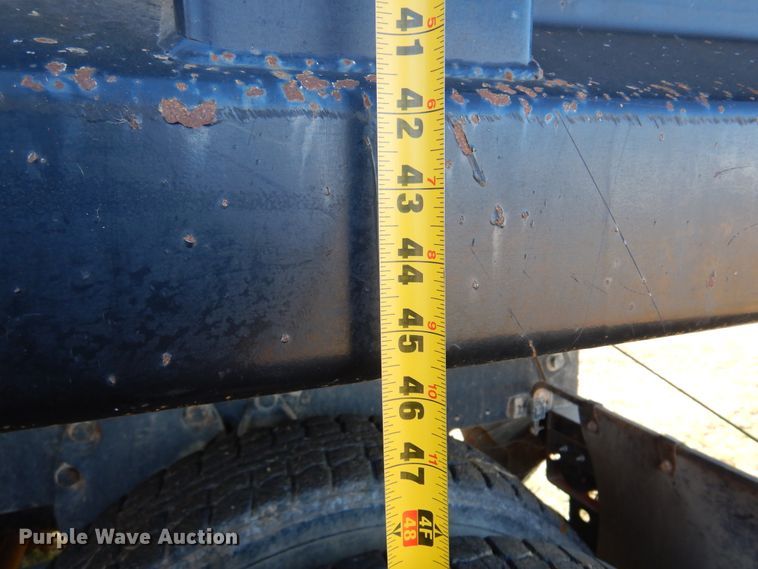 image for item JJ9898 1994 Ford LA9000  dump truck