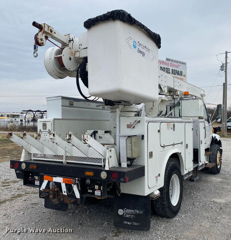 image for item JN9096 2007 Sterling Acterra  bucket truck