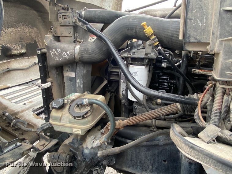 image for item JN9096 2007 Sterling Acterra  bucket truck