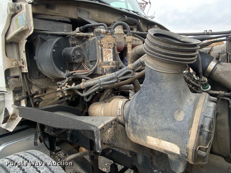 image for item JN9096 2007 Sterling Acterra  bucket truck