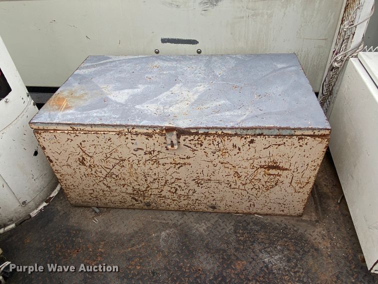 image for item JN9096 2007 Sterling Acterra  bucket truck