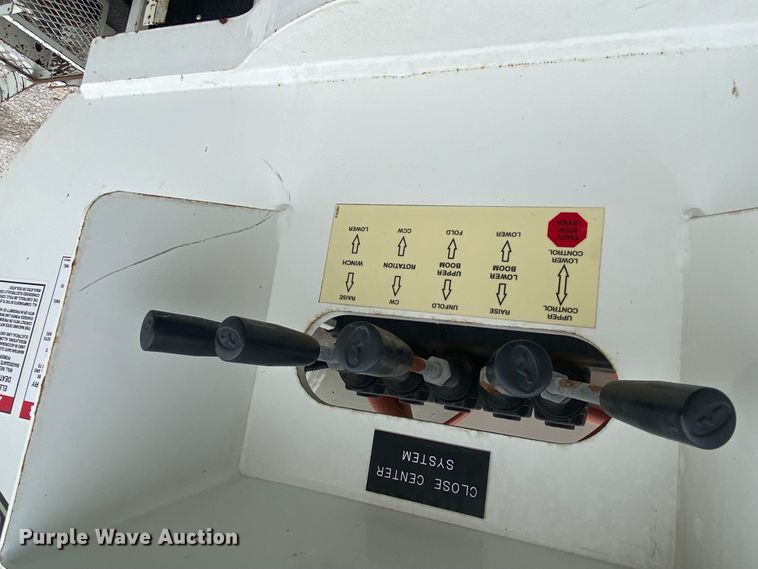 image for item JN9096 2007 Sterling Acterra  bucket truck