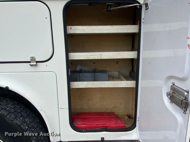 image for item JN9096 2007 Sterling Acterra  bucket truck