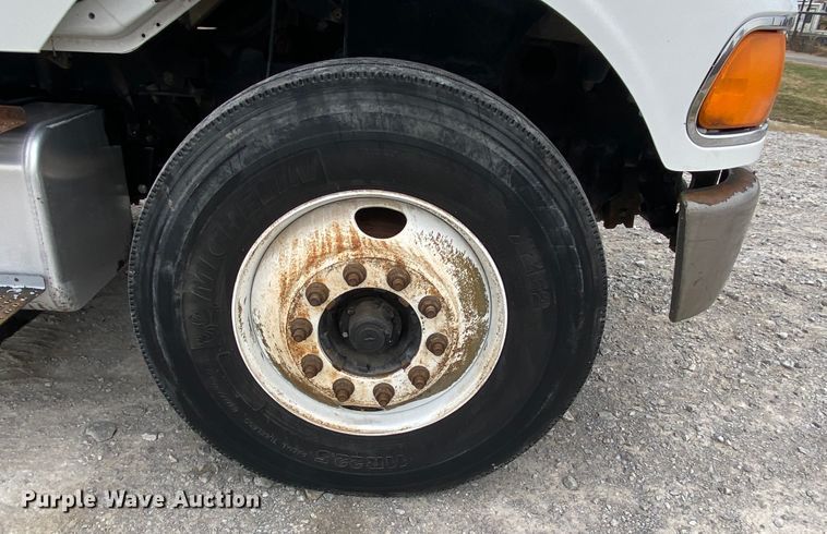 image for item JN9096 2007 Sterling Acterra  bucket truck