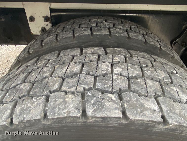 image for item JN9096 2007 Sterling Acterra  bucket truck