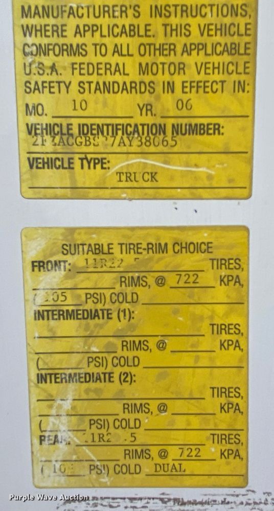 image for item JN9096 2007 Sterling Acterra  bucket truck