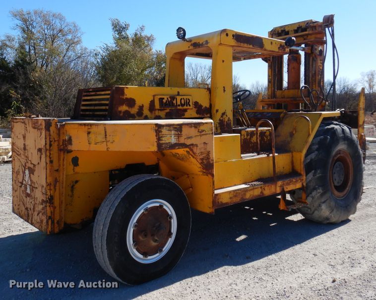 image for item JT9400 1993 Taylor Y-24-BWO  forklift