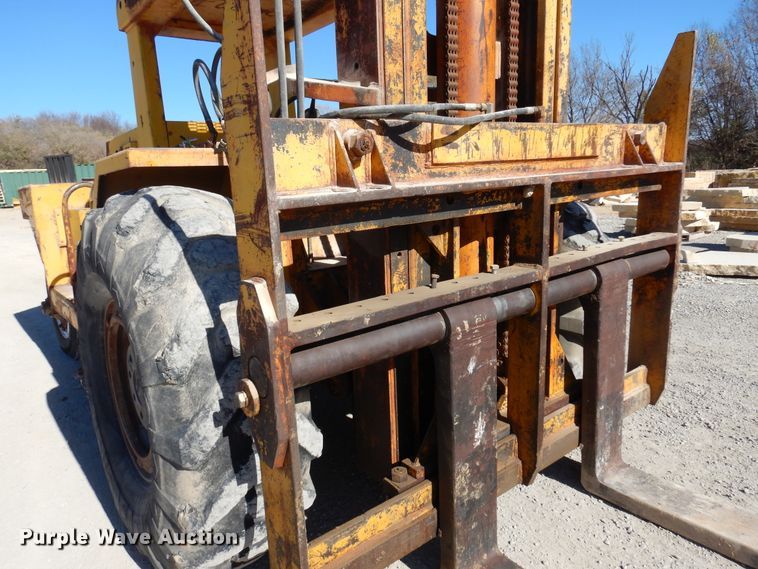 image for item JT9400 1993 Taylor Y-24-BWO  forklift