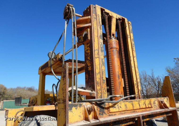 image for item JT9400 1993 Taylor Y-24-BWO  forklift