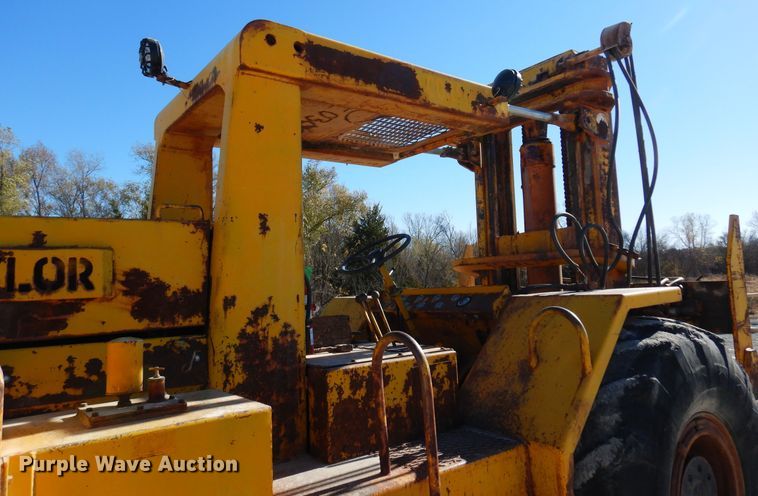 image for item JT9400 1993 Taylor Y-24-BWO  forklift