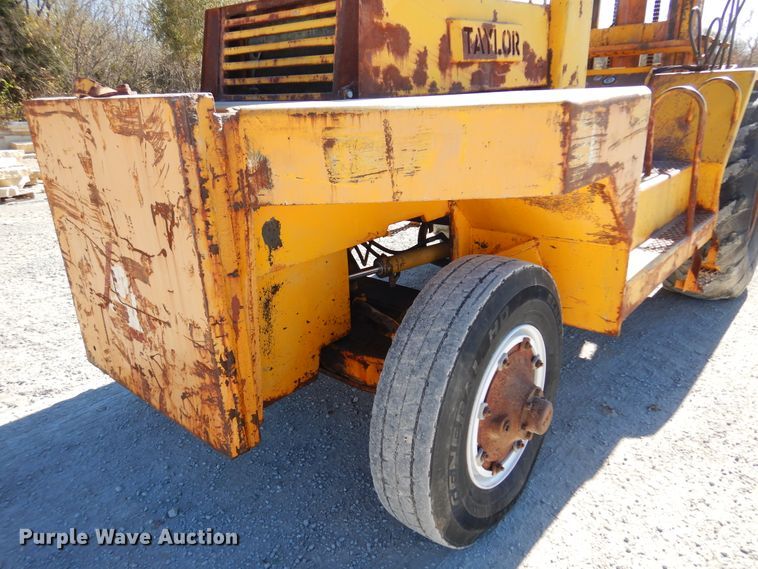 image for item JT9400 1993 Taylor Y-24-BWO  forklift