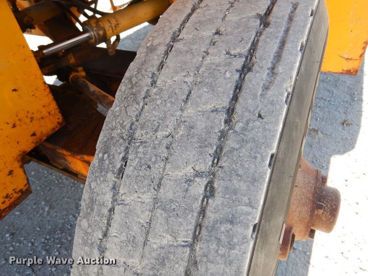 image for item JT9400 1993 Taylor Y-24-BWO  forklift