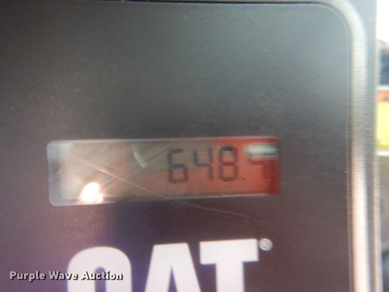 image for item JZ9786 2012 Caterpillar 272D XHP  skid steer loader