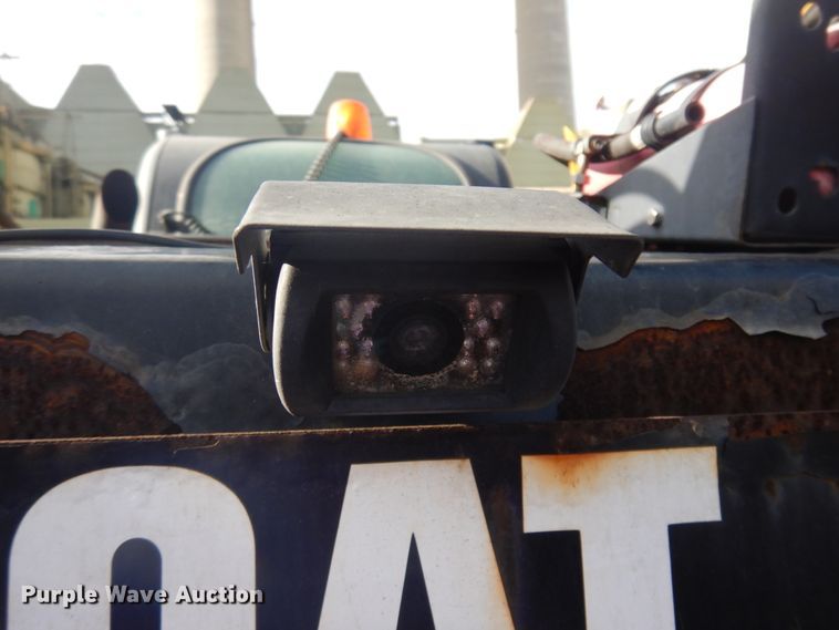 image for item JZ9786 2012 Caterpillar 272D XHP  skid steer loader