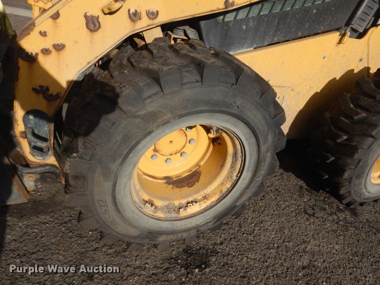 image for item JZ9786 2012 Caterpillar 272D XHP  skid steer loader